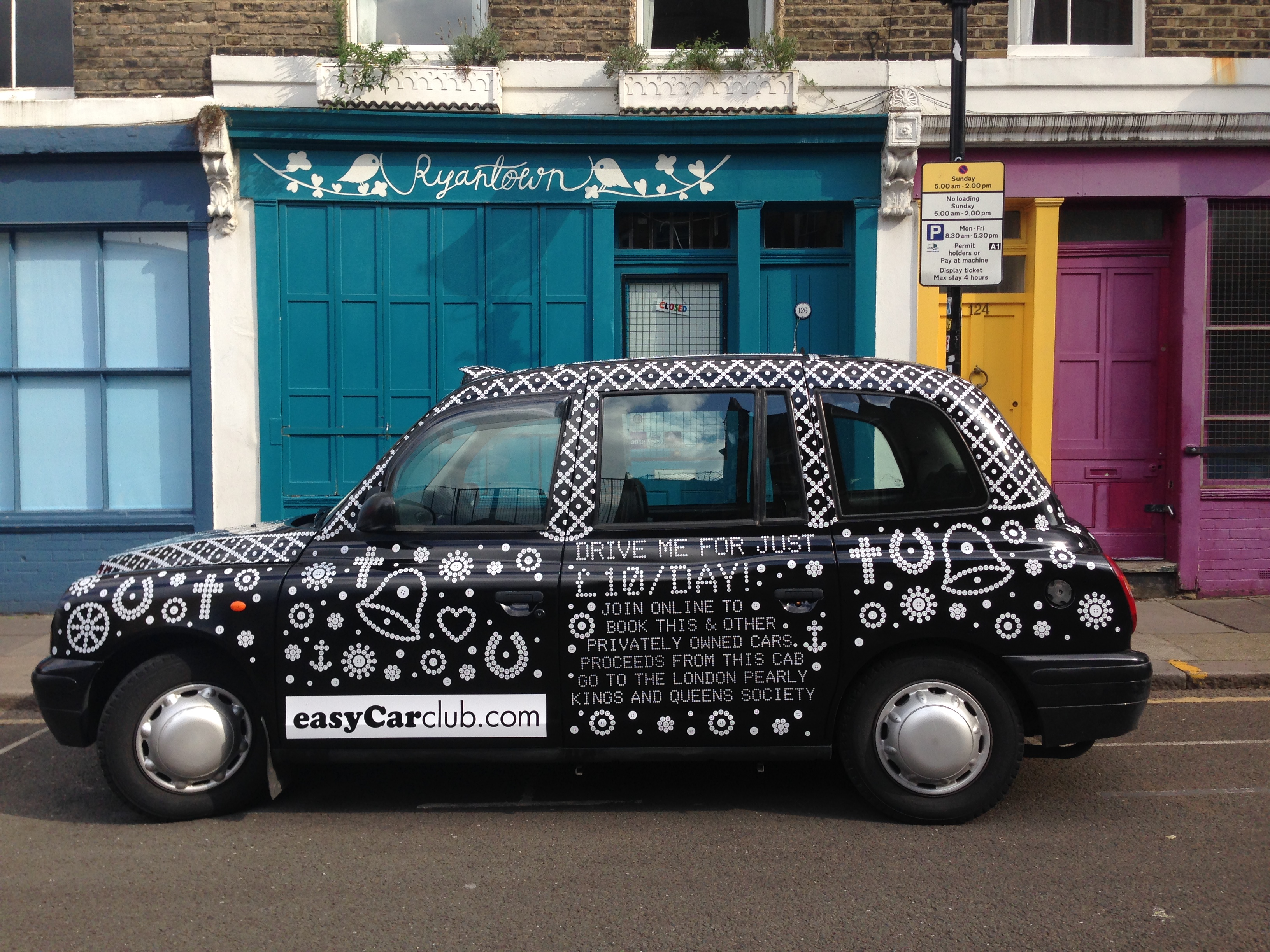 brands2life-takes-the-hackney-carriage-back-to-hackney